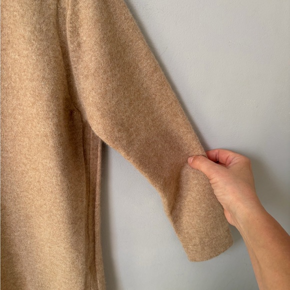 Qi Cashmere V-neck Side Split Sweater - Picture 6 of 9